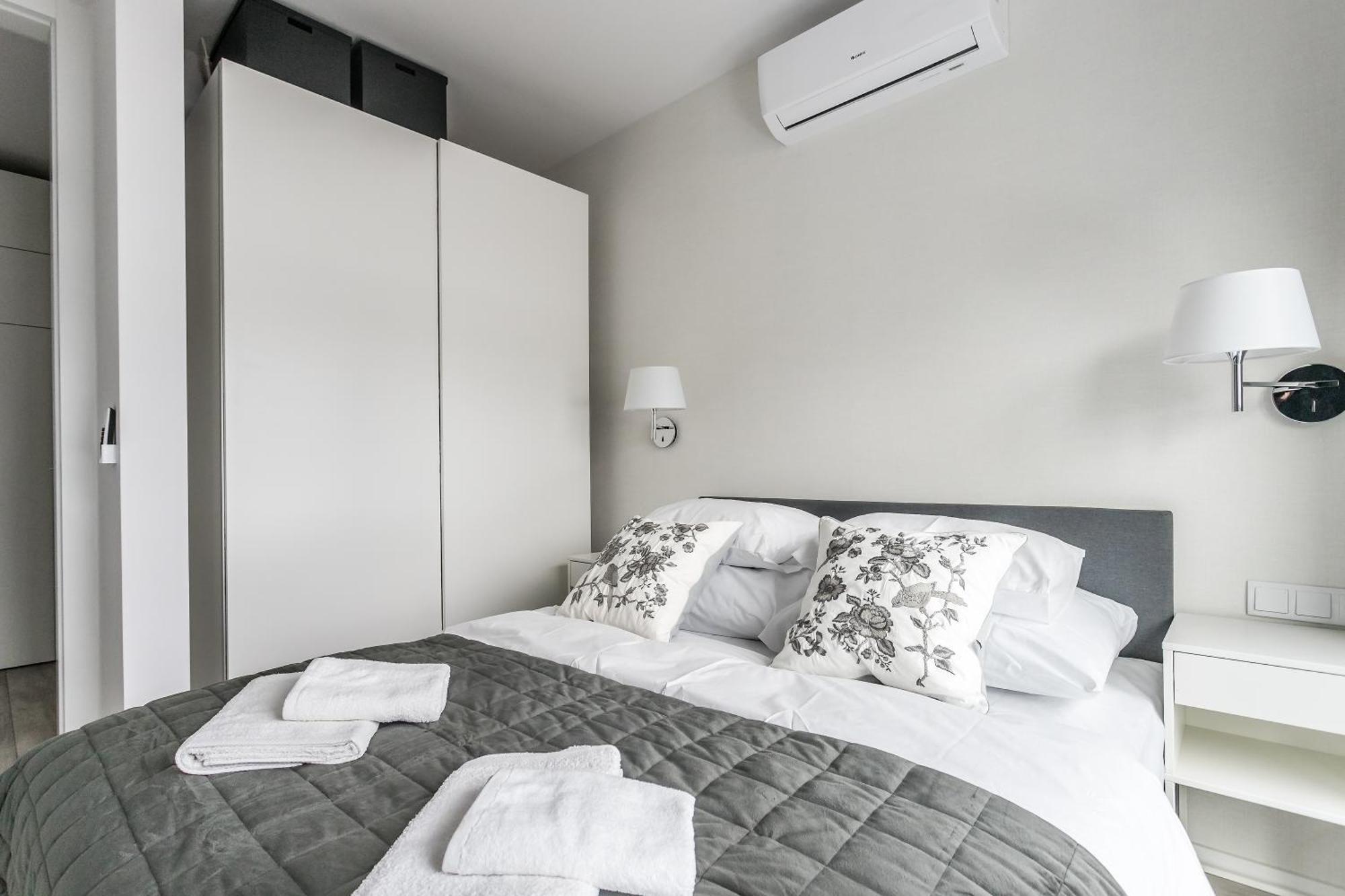 Mennica Residence Apartments By P&O Serviced Apartments Warsaw Room photo